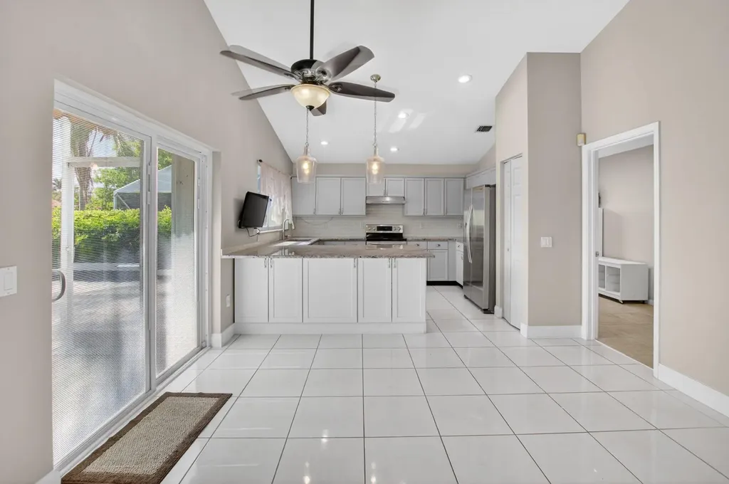 9336 Water Course Way Boynton Beach FL 33437