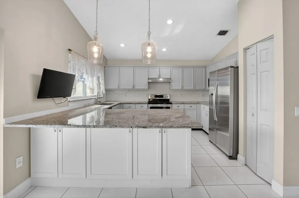 9336 Water Course Way Boynton Beach FL 33437