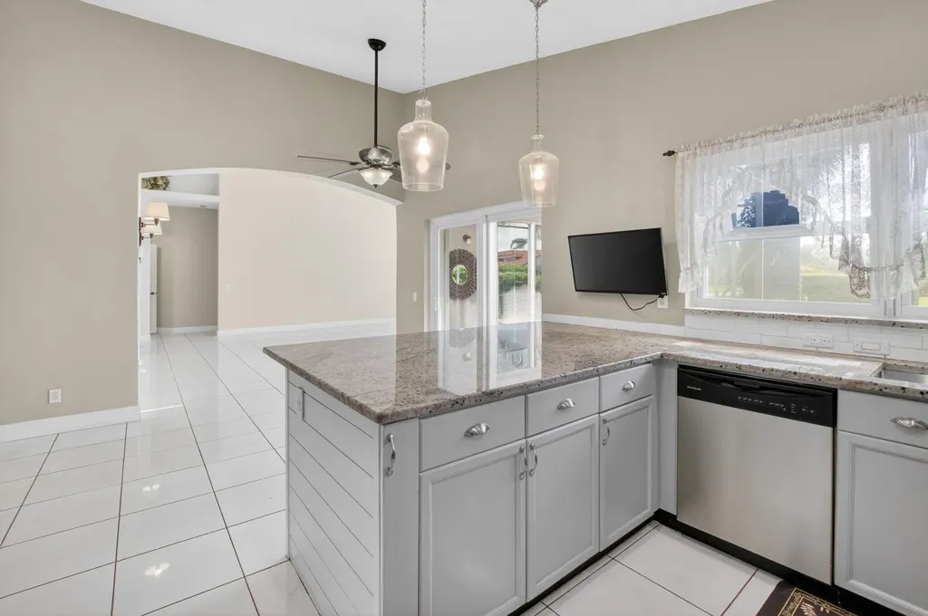 9336 Water Course Way Boynton Beach FL 33437