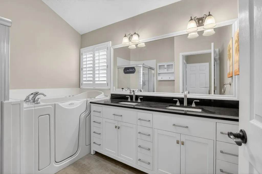 9336 Water Course Way Boynton Beach FL 33437