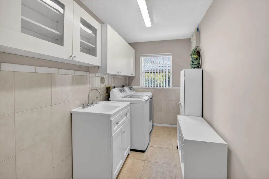 9336 Water Course Way Boynton Beach FL 33437
