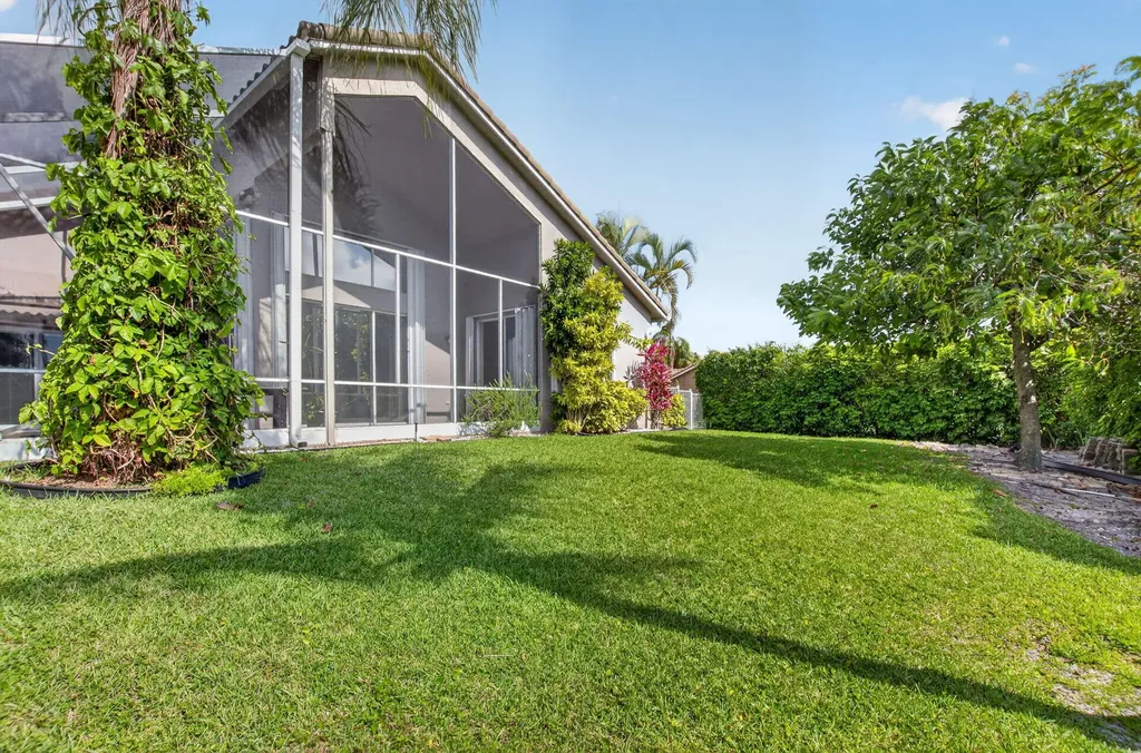 9336 Water Course Way Boynton Beach FL 33437