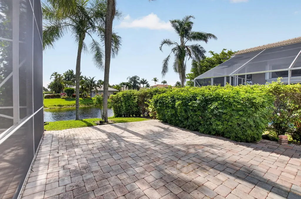 9336 Water Course Way Boynton Beach FL 33437