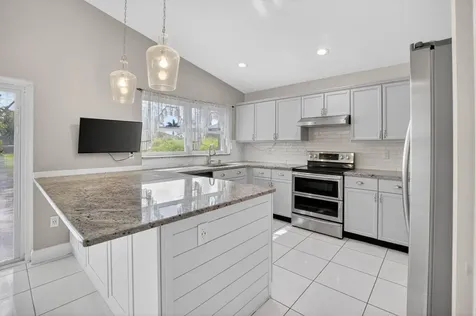 9336 Water Course Way Boynton Beach FL 33437