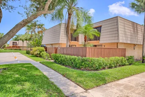 5731 57th Way West Palm Beach FL 33409