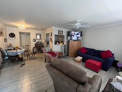49 Cambridge B West Palm Beach FL 33417