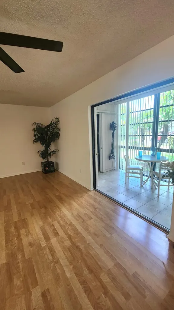 9935 N Belfort Circle Tamarac FL 33321