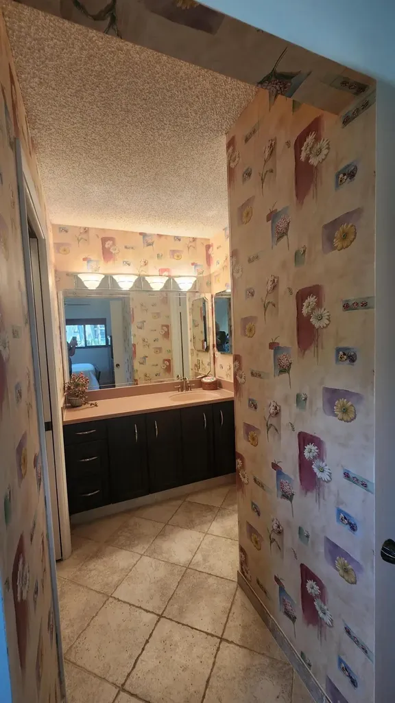 9935 N Belfort Circle Tamarac FL 33321