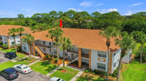 1221 S Lakes End Drive Fort Pierce FL 34982