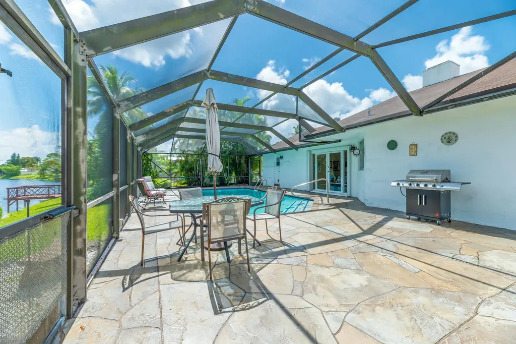 2705 SW 14th Court Deerfield Beach FL 33442