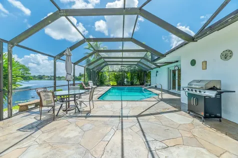 2705 SW 14th Court Deerfield Beach FL 33442