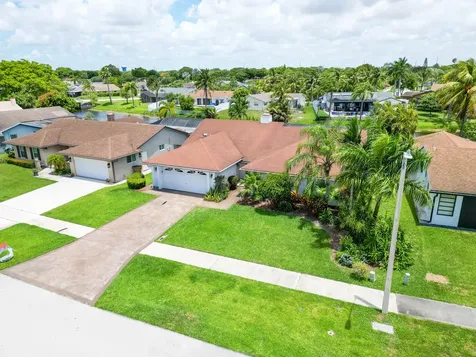 2705 SW 14th Court Deerfield Beach FL 33442