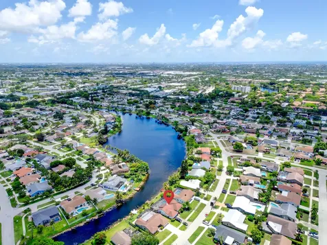 2705 SW 14th Court Deerfield Beach FL 33442