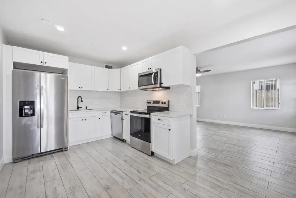 712 NE 10th Avenue Pompano Beach FL 33060