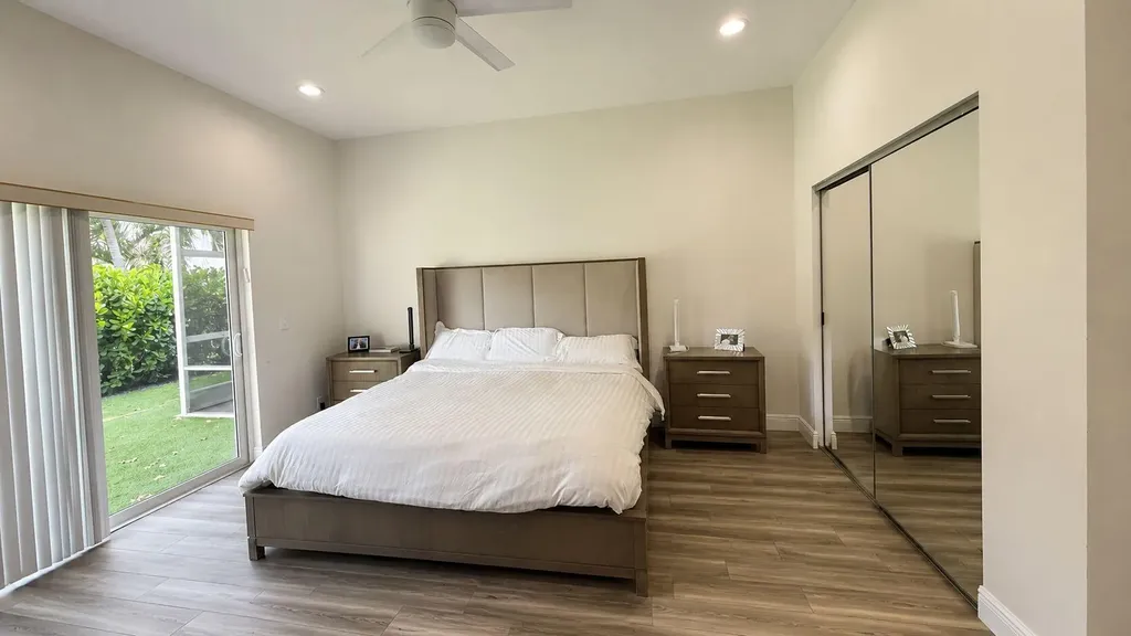6165 NW 77th Place Parkland FL 33067