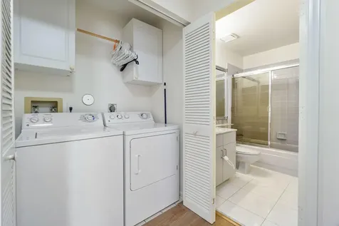 6165 NW 77th Place Parkland FL 33067