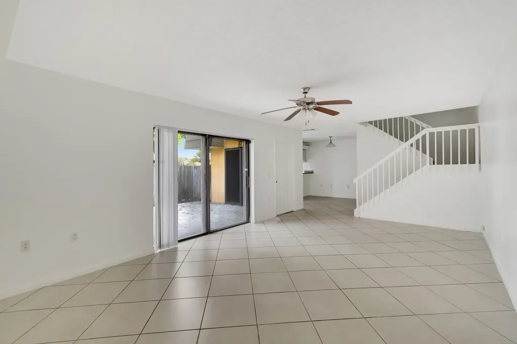 311 3rd Way West Palm Beach FL 33407