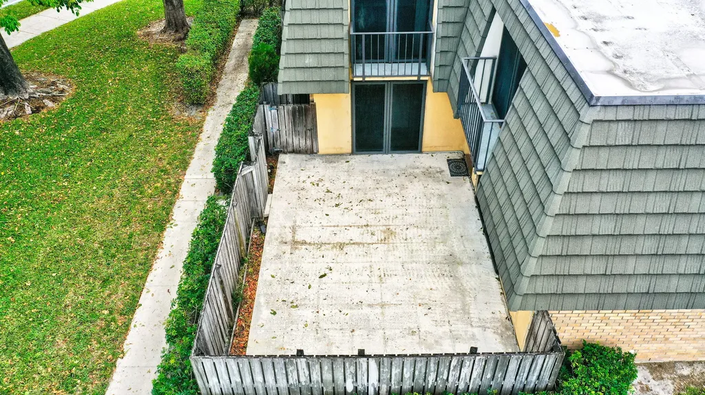 311 3rd Way West Palm Beach FL 33407