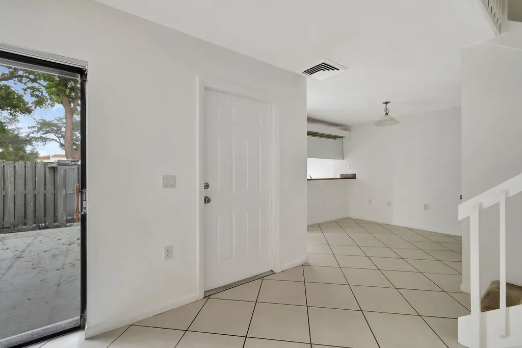 311 3rd Way West Palm Beach FL 33407