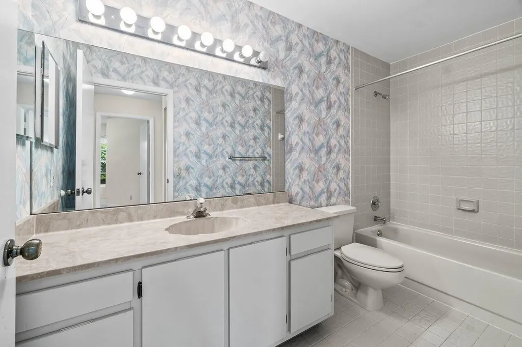 10001 Country Brook Road Boca Raton FL 33428