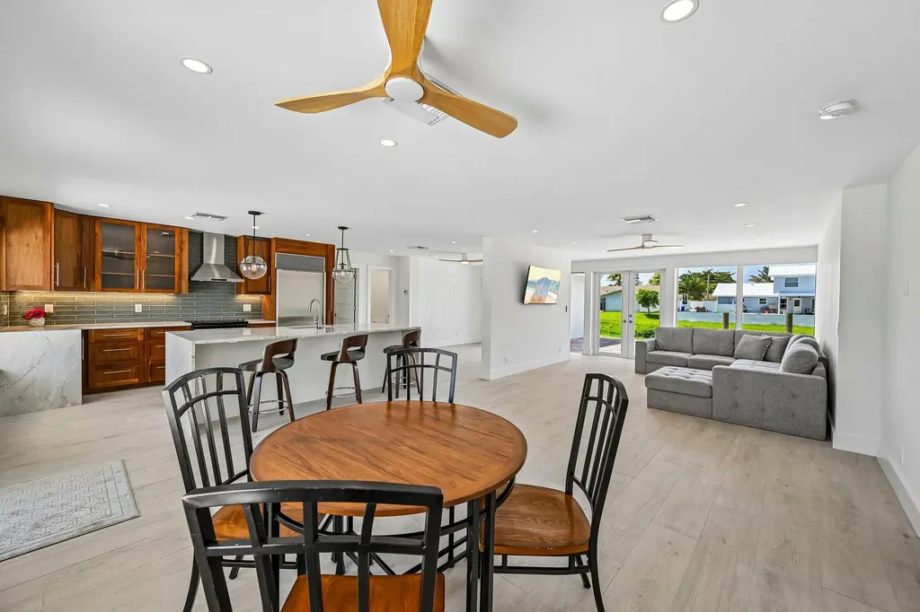 1051 SW 25th Avenue Boynton Beach FL 33426