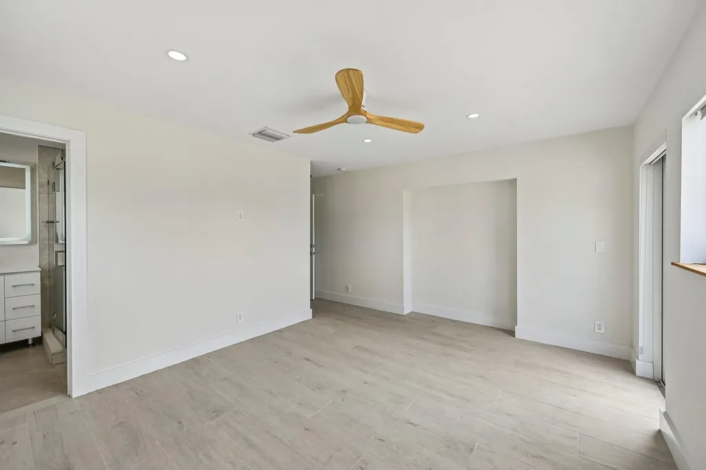 1051 SW 25th Avenue Boynton Beach FL 33426