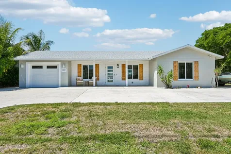 1051 SW 25th Avenue Boynton Beach FL 33426