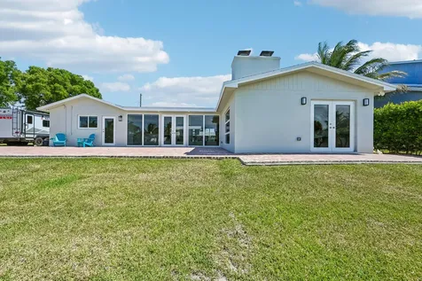 1051 SW 25th Avenue Boynton Beach FL 33426