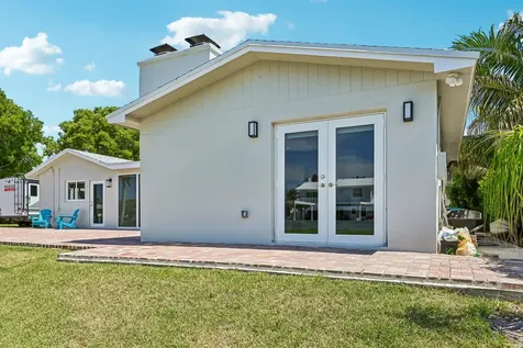 1051 SW 25th Avenue Boynton Beach FL 33426