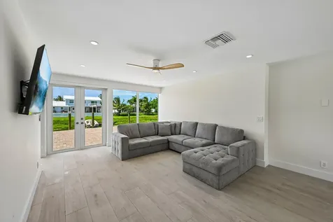 1051 SW 25th Avenue Boynton Beach FL 33426