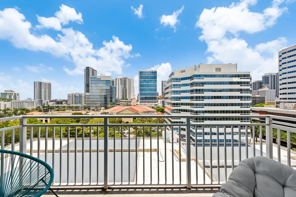 313 NE 2nd Street Fort Lauderdale FL 33301