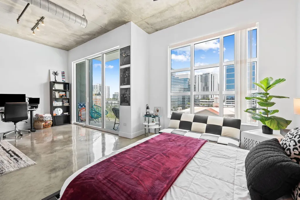 313 NE 2nd Street Fort Lauderdale FL 33301