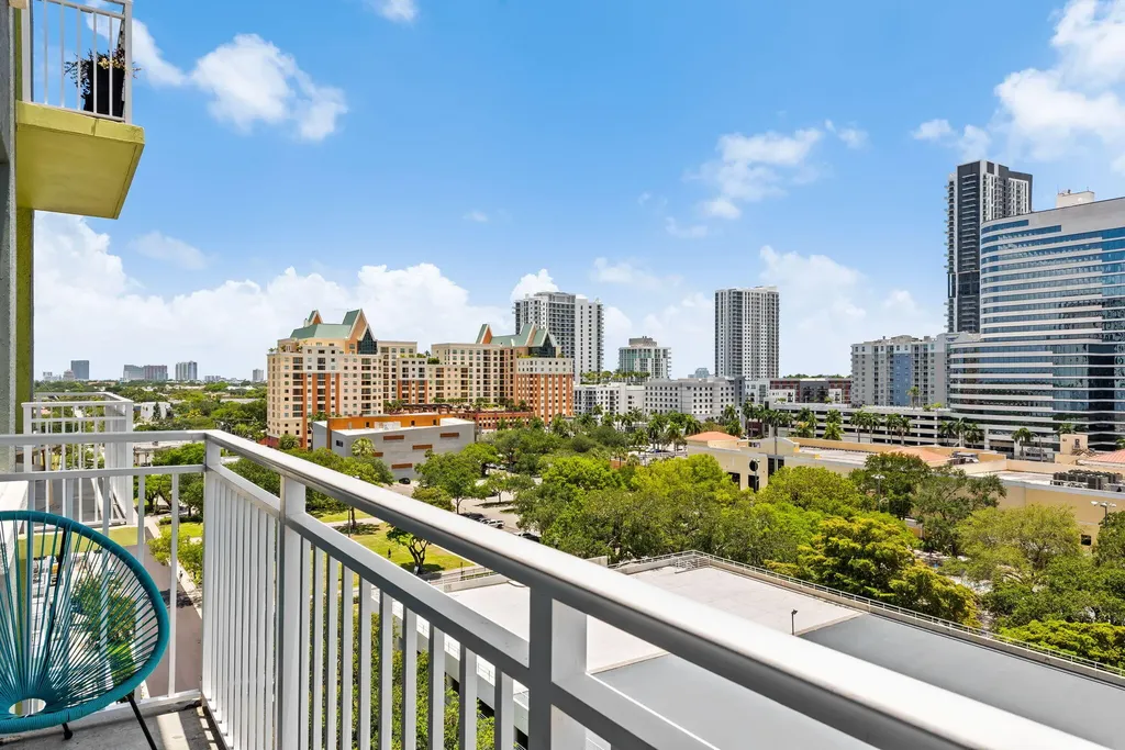 313 NE 2nd Street Fort Lauderdale FL 33301
