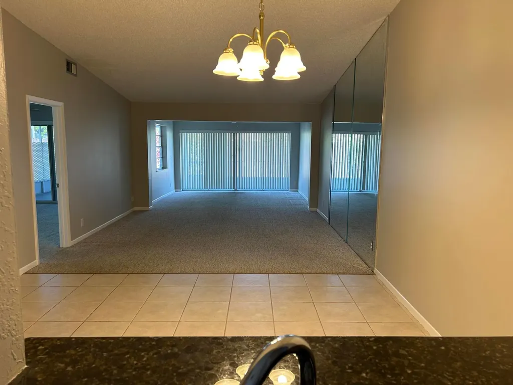 4210 Lucerne Villas Lane Lake Worth FL 33467