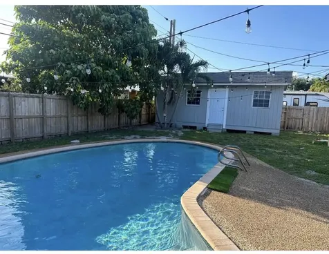 340 N 70th Terrace Hollywood FL 33024