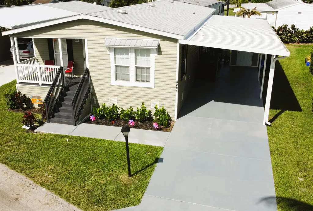 4294 Janet Drive Greenacres FL 33463