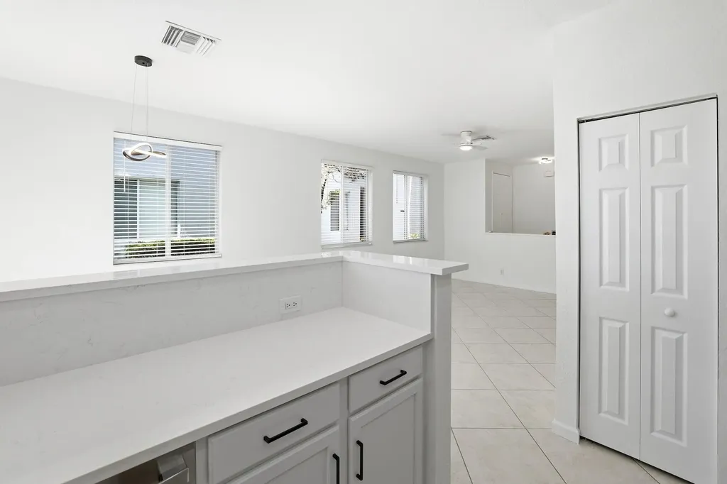 3068 Laurel Ridge Circle Riviera Beach FL 33404