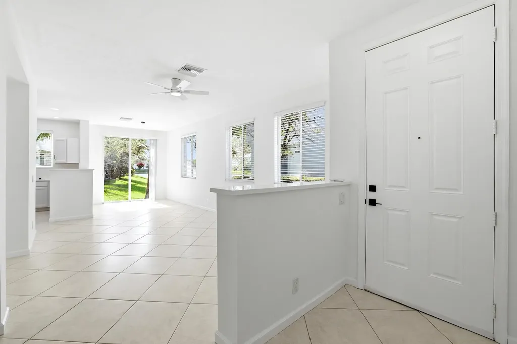 3068 Laurel Ridge Circle Riviera Beach FL 33404