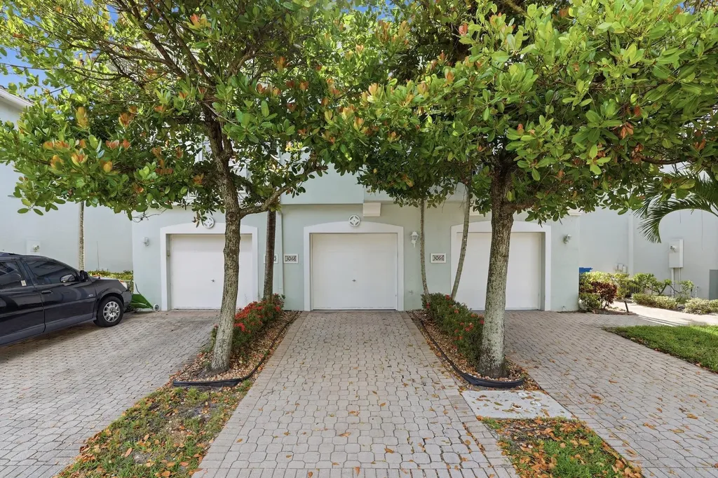 3068 Laurel Ridge Circle Riviera Beach FL 33404
