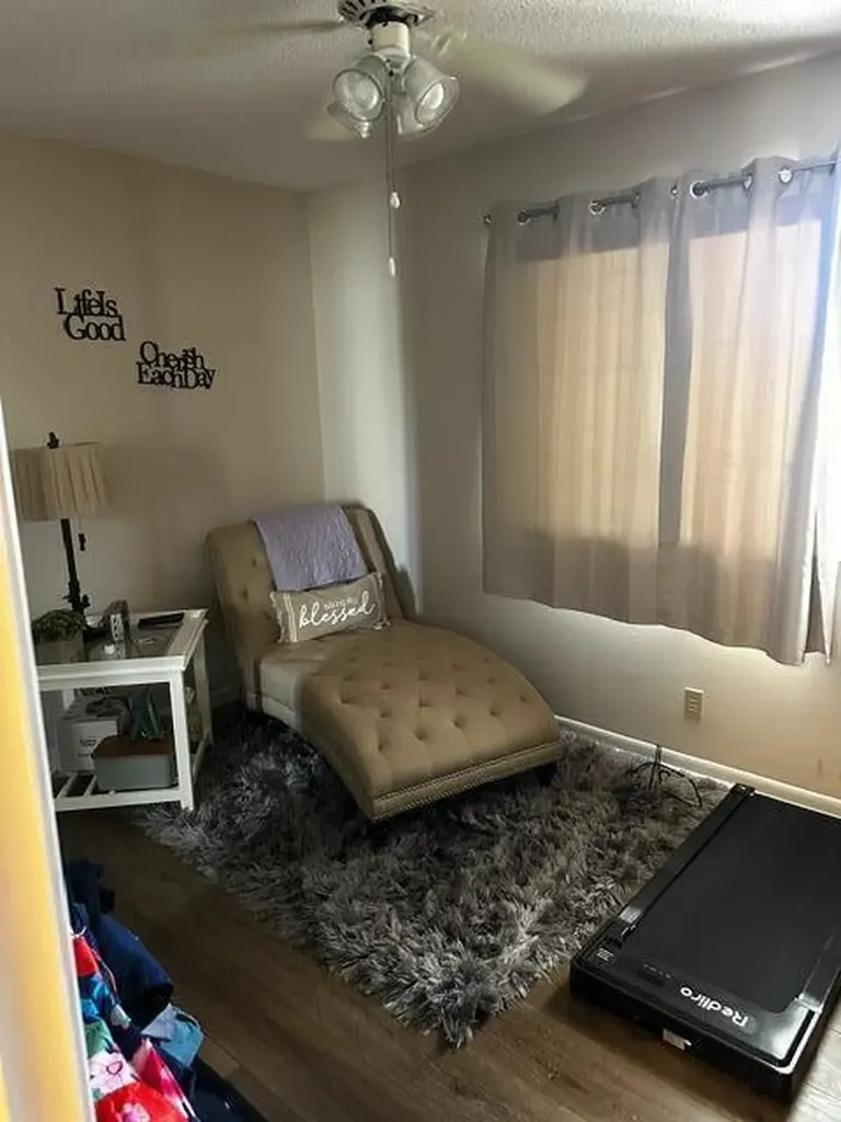3186 Via Poinciana Greenacres FL 33467