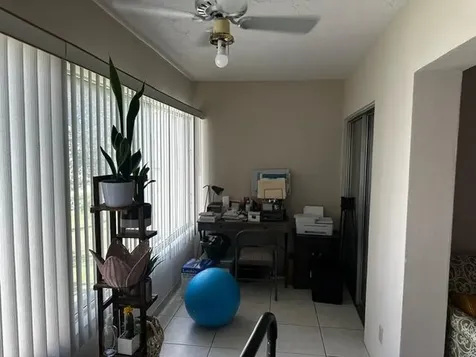 3186 Via Poinciana Greenacres FL 33467