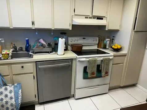 3186 Via Poinciana Greenacres FL 33467