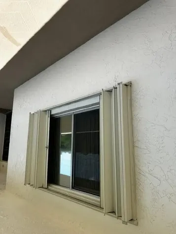 3186 Via Poinciana Greenacres FL 33467