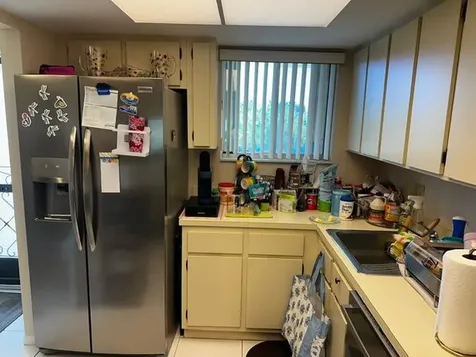3186 Via Poinciana Greenacres FL 33467