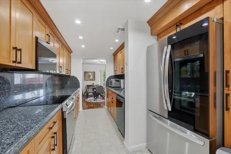 2999 Oaktree Lane Hollywood FL 33021