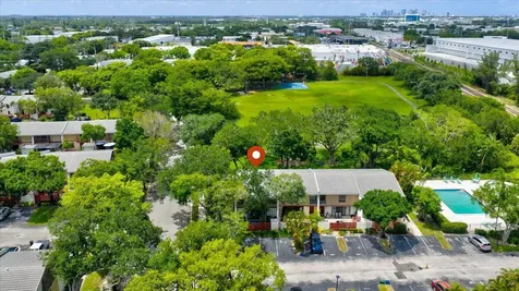 2999 Oaktree Lane Hollywood FL 33021