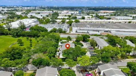 2999 Oaktree Lane Hollywood FL 33021