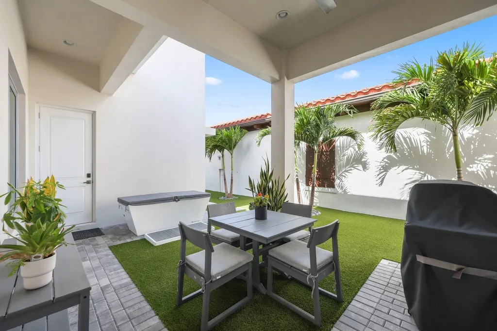 1189 Faulkner Terrace Palm Beach Gardens FL 33418