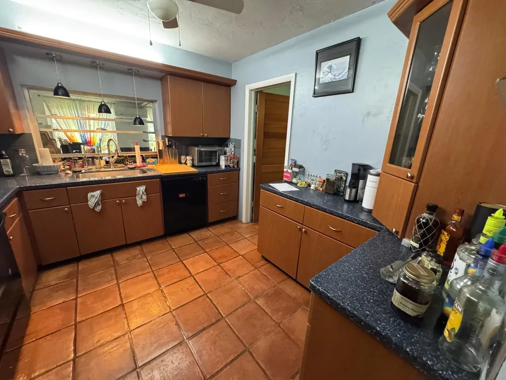 8780 NW 11th Street Pembroke Pines FL 33024