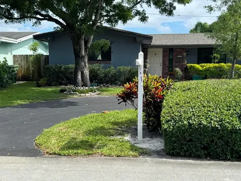 8780 NW 11th Street Pembroke Pines FL 33024